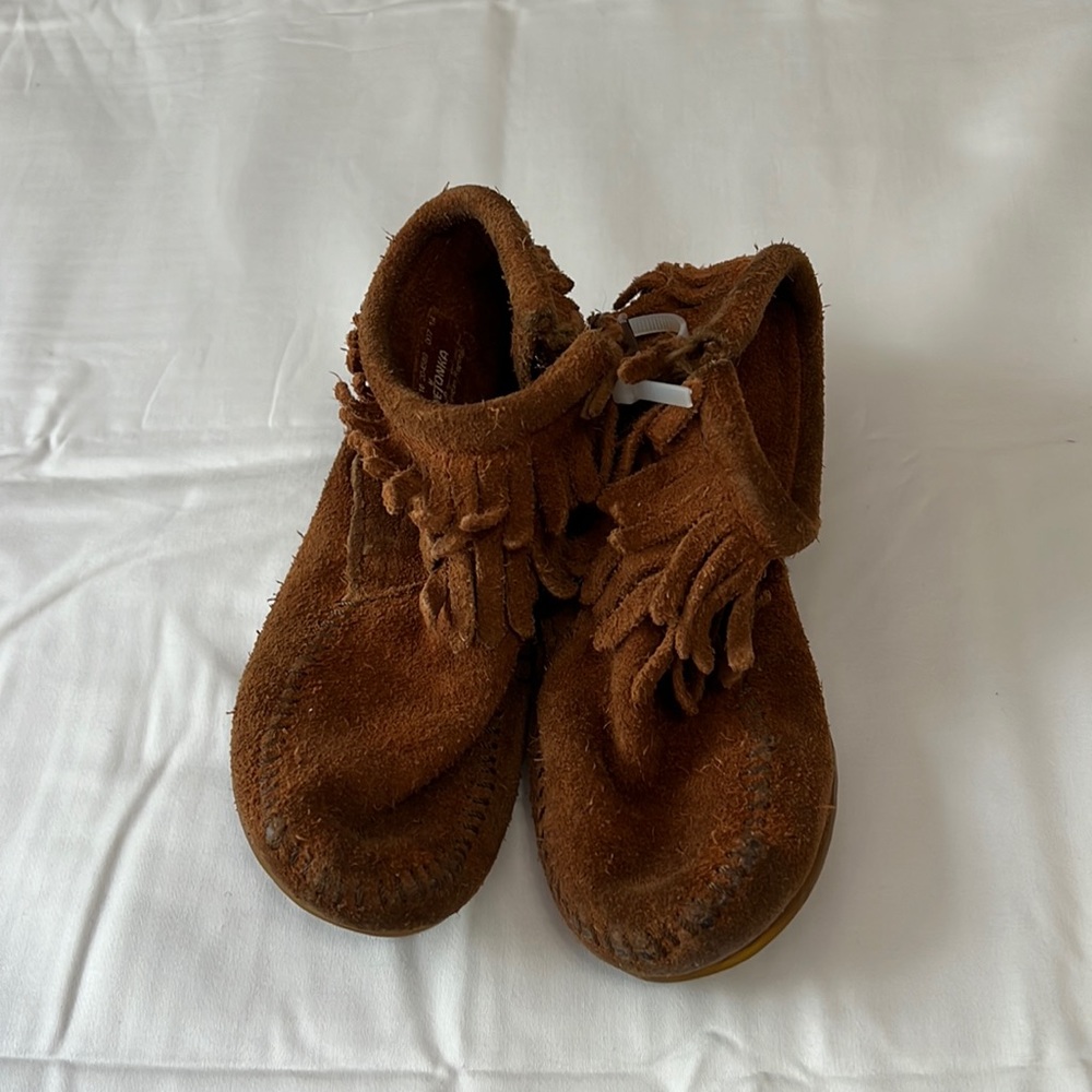 Kids moccasins